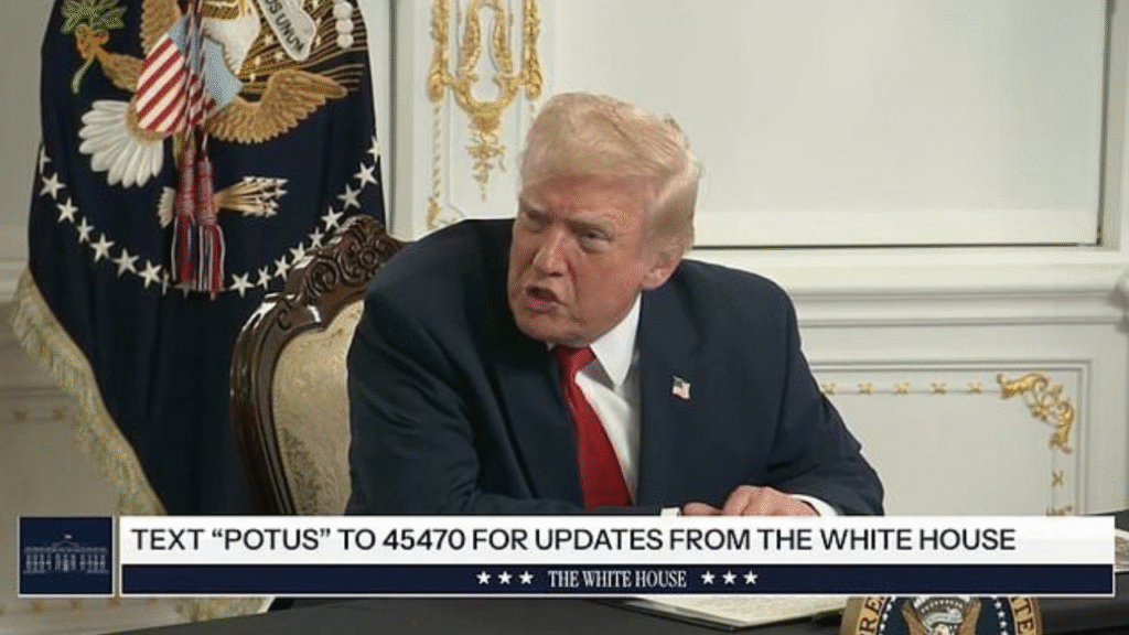 Trump's anger at female reporter Are you stupid , ٹرمپ کا خاتون رپورٹر پر غصہ: کیا تم بے وقوف ہو؟